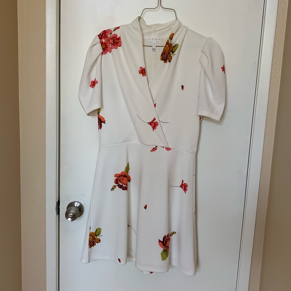 Cute Leith short floral dress!